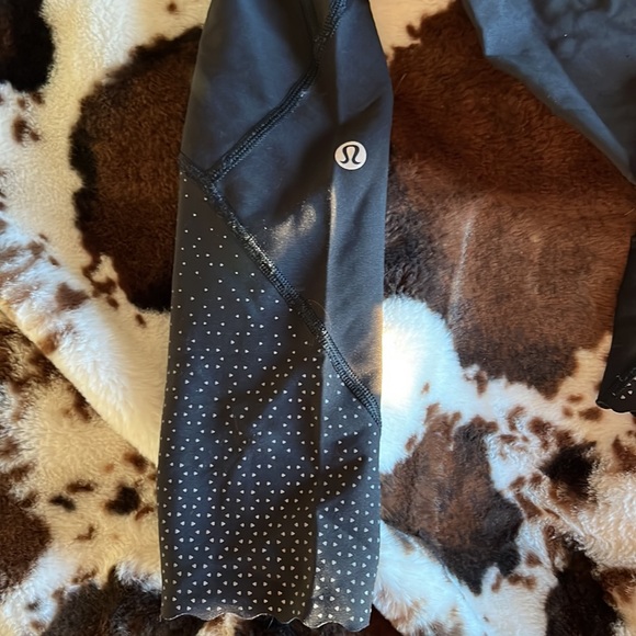 Lululemon leggings - Picture 3 of 7